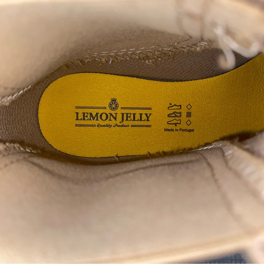 Chelsea Rain Boots LEMON JELLY Tan & Black NWOT size 7